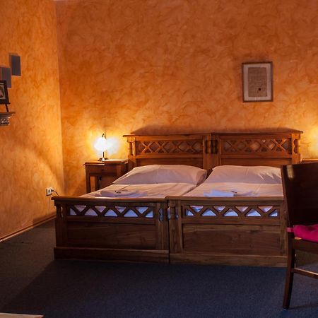 Terra Hotel Trinec Buitenkant foto