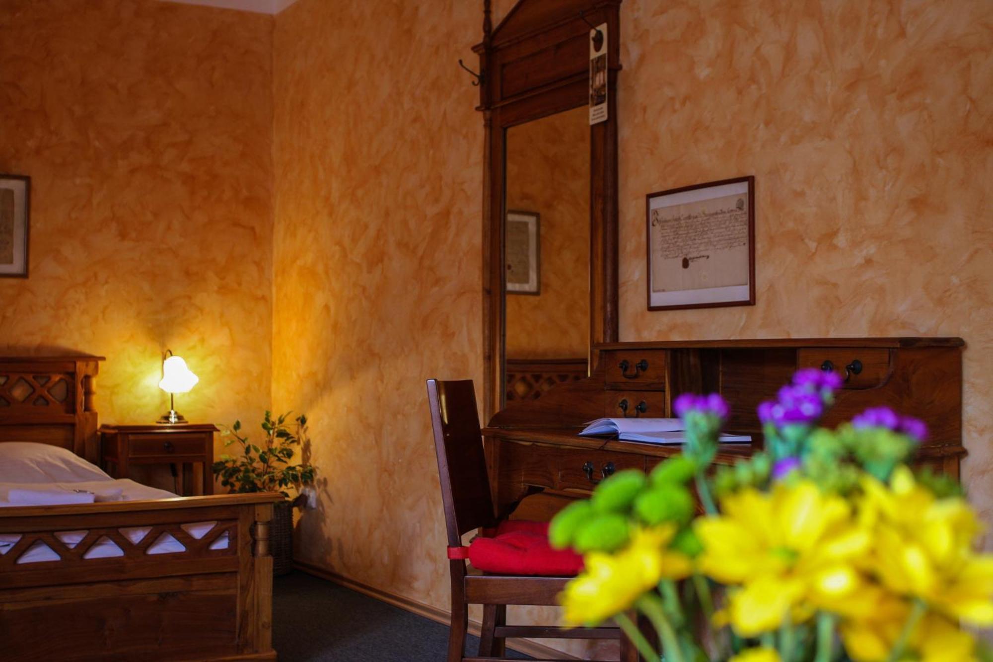 Terra Hotel Trinec Buitenkant foto