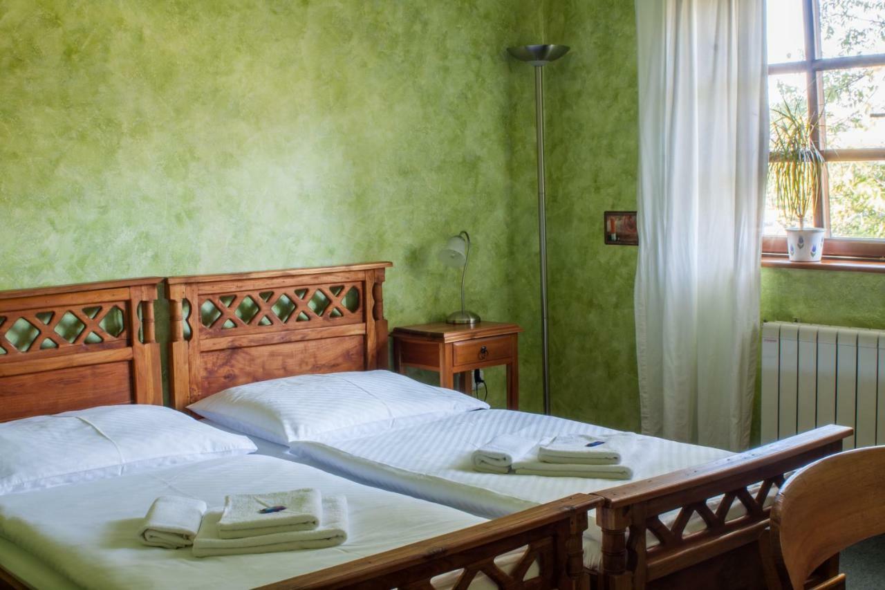 Terra Hotel Trinec Buitenkant foto