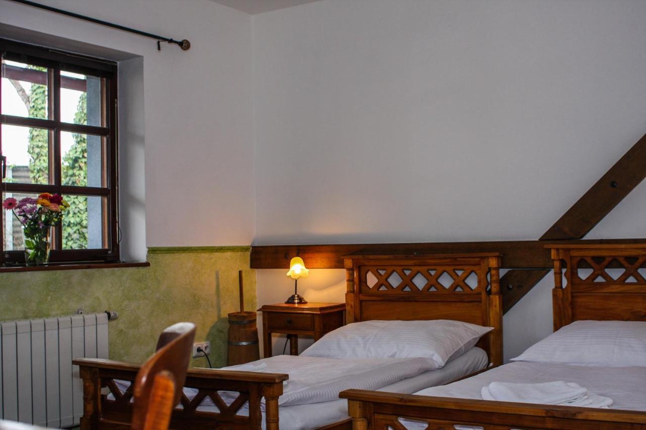 Terra Hotel Trinec Buitenkant foto